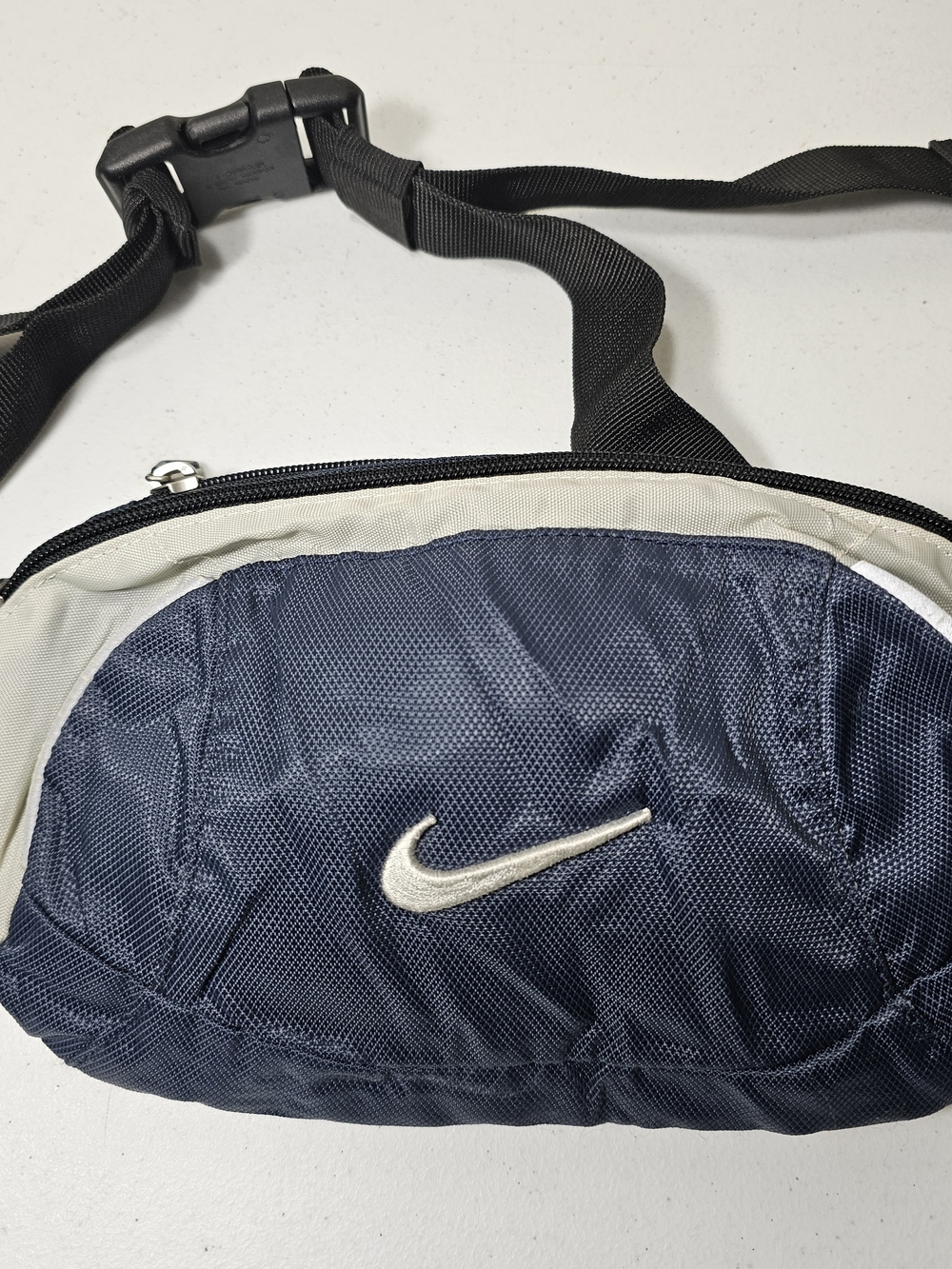 VTG NIKE Waistpack Fanny Sling Bag, Hip Blue Silver Y2K Big Swoosh Reflective